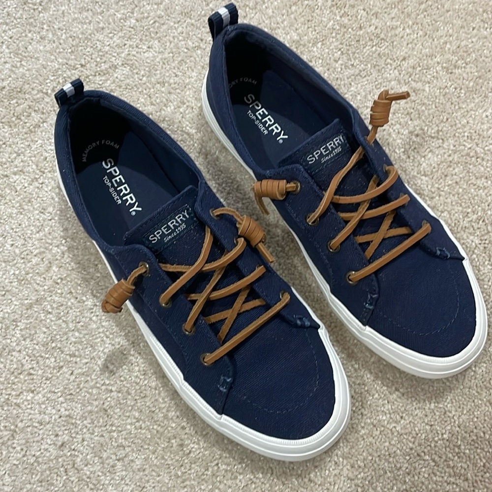 Sperry Crest Vibe Lace-up Sneaker
